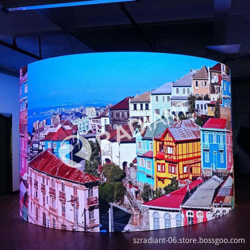 P2.5 creative curved led display screen